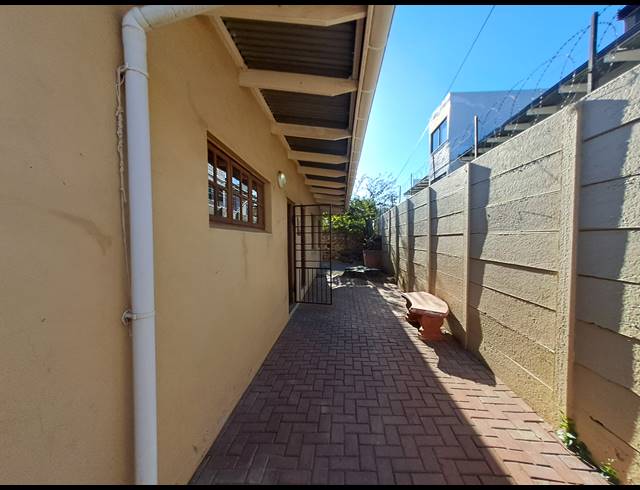 3 bed property to rent in WORCESTER CENTRAL